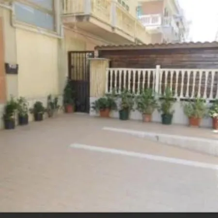 Apartment Wonderful Front Sea *